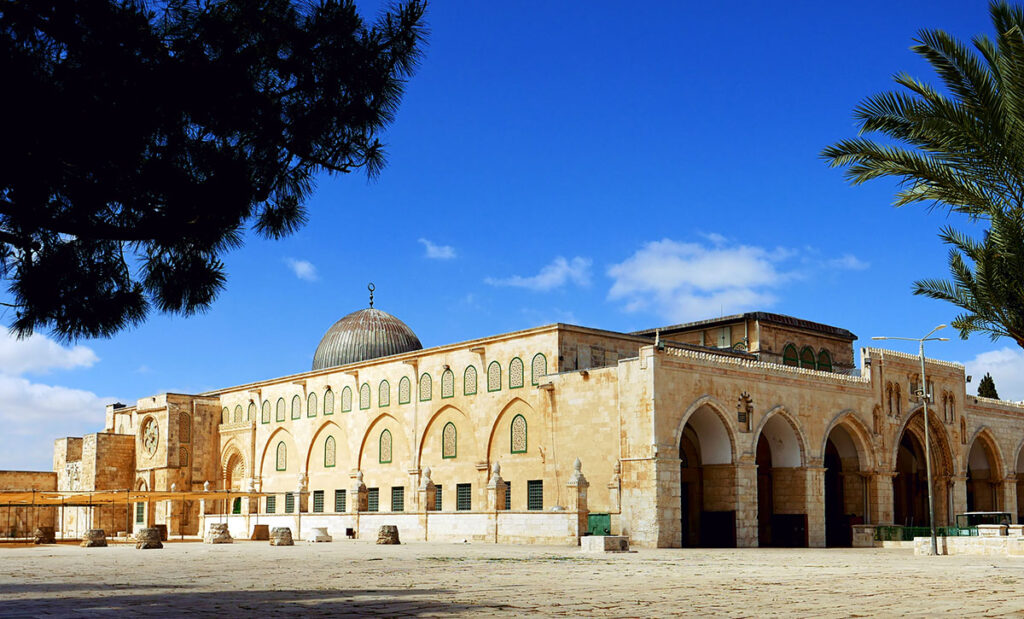 الأردن يدين اقتحام وزراء الاحتلال ومستوطنين للحرم القدسي الشريف